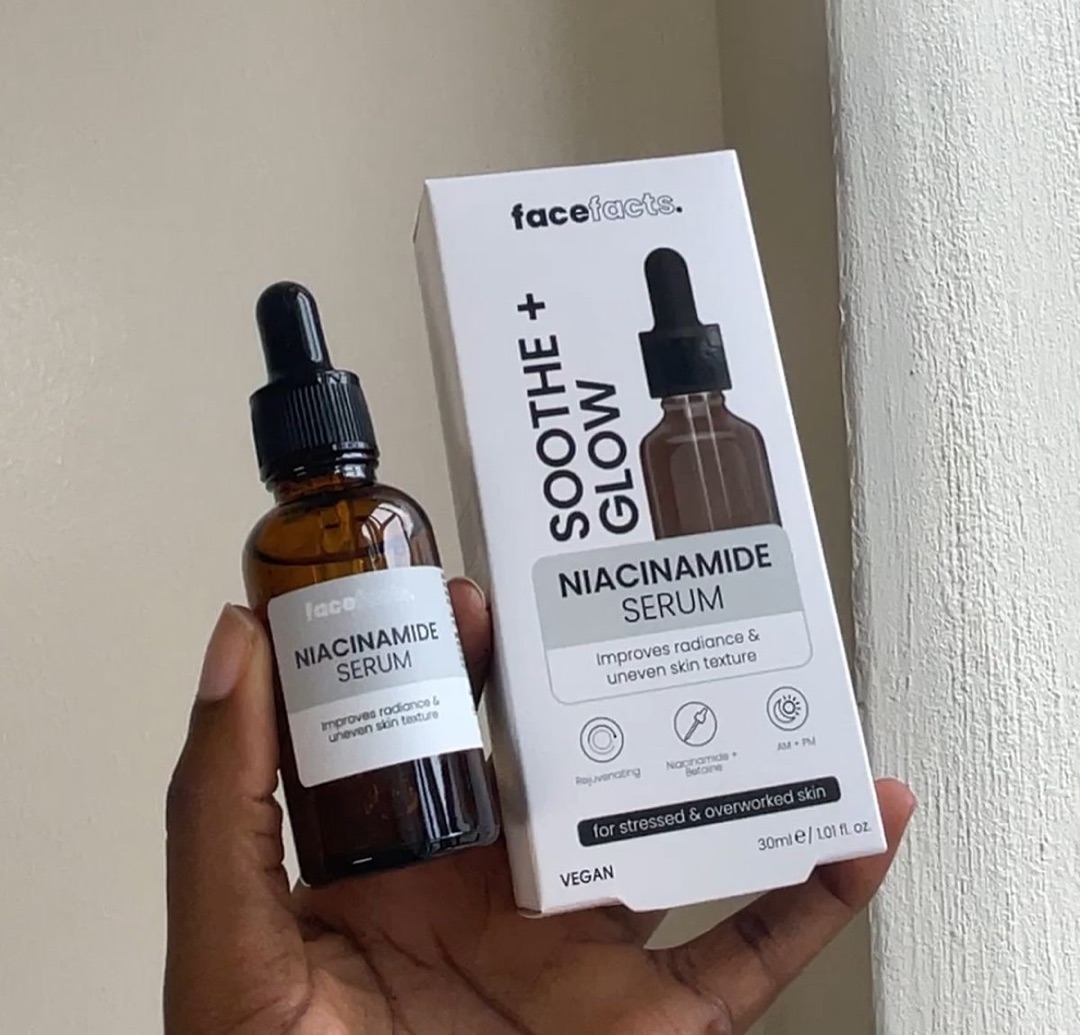 FaceFacts Soothe + Glow Niacinamide Serum